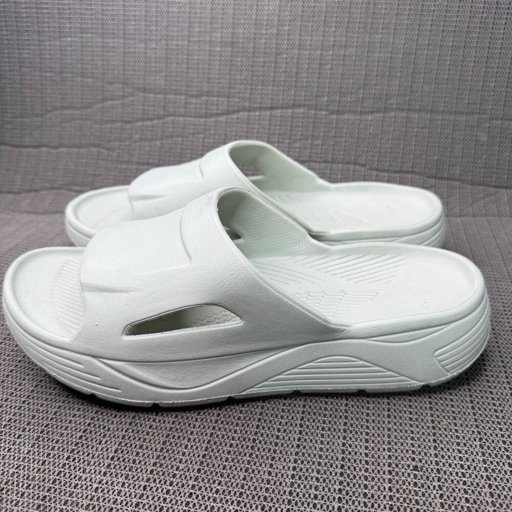 Unisex Size 40 White Slip-On Open-Toe Lightweight EVA Comfort Slides Sandals